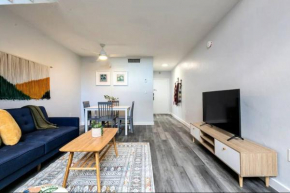 Central 1b apt Next to Airport Virg 12